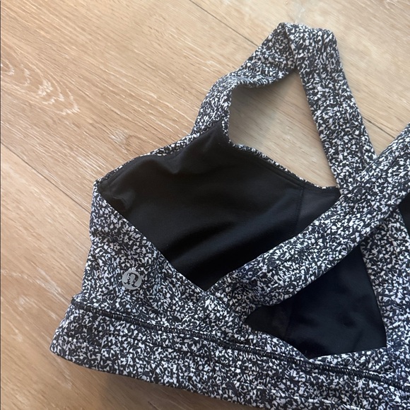 Lululemon bra - Picture 3 of 3